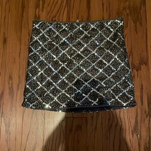Black, Grey, and Gold Sequin Women’s Skirt - Size Small - Forever 21